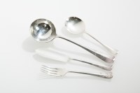 Lot 283 - SET OF TWELVE RAT TAIL PATTERN FISH KNIVES AND...