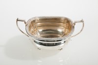 Lot 353 - SILVER SUGAR BOWL maker James Ramsay,...