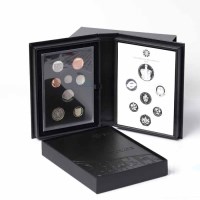 Lot 1589 - TWO ROYAL MINT UNITED KINGDOM PROOF COIN...