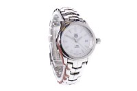 Lot 769 - LADY'S TAG HEUER LINK 200 METERS STAINLESS...
