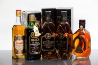 Lot 700A - ANTIQUARY 12 YEAR OLD Blended Scotch whisky....
