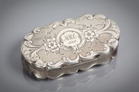 Lot 15 - VICTORIAN SILVER VINAIGRETTE of rectangular...