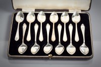 Lot 16 - SET OF TWELVE GEORGE VI SILVER TEASPOONS the...