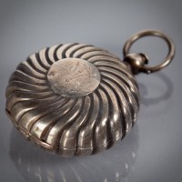 Lot 19 - LATE VICTORIAN SILVER SOVEREIGN CASE of...