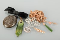 Lot 1233 - GROUP OF VICTORIAN AND EDWARDIAN JEWELLERY...