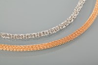 Lot 1279 - EIGHTEEN CARAT GOLD CHAIN BRACELET formed with...