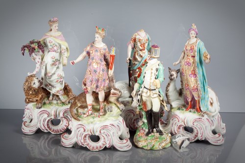 Lot 137 - SET OF FOUR 19TH CENTURY SAMSON PORCELAIN...