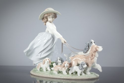 Lot 139 - LLADRO PORCELAIN FIGURE GROUP OF 'PUPPY PARADE'...