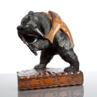 Lot 437 - 20TH CENTURY BLACK FOREST CARVING OF A BEAR...