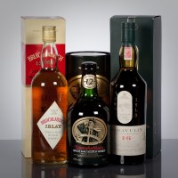 Lot 582 - LAGAVULIN 16 YEAR OLD Single Islay malt whisky....