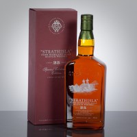 Lot 813 - STRATHISLA 25 YEAR OLD Pure Highland Malt...