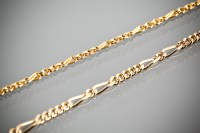 Lot 1142 - EIGHTEEN CARAT GOLD BELCHER LINK CHAIN along...