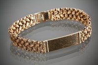 Lot 1158 - NINE CARAT GOLD BRACELET 17cm long, with blank...