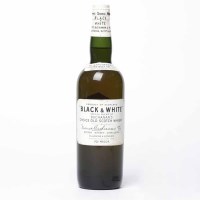 Lot 1142 - BLACK & WHITE Blended Scotch Whisky. Produced...