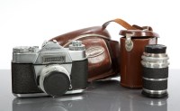 Lot 302 - VOIGTLANDER BESSAMATIC CAMERA with 1:28/50...