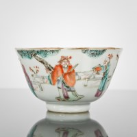 Lot 46 - CHINESE FAMILLE ROSE BOWL decorated with Cai...