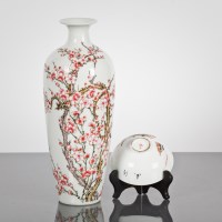 Lot 197 - CHINESE VASE AND DISH the vase with pink...