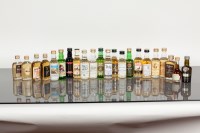 Lot 887 - 22 ASSORTED WHISKY BLEND AND LIQUEUR...