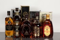 Lot 898 - HAIGS DIMPLE 15 YEAR OLD Blended Scotch Whisky....