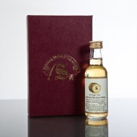 Lot 858A - LAPHROAIG 1966 SIGNATORY VINTAGE Single Islay...