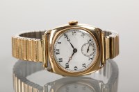 Lot 1002 - GENTLEMAN'S NINE CARAT GOLD CUSHION WRIST...