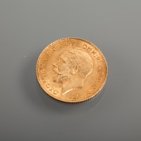 Lot 1015 - HALF SOVEREIGN DATED 1913