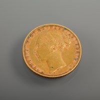 Lot 1047 - SOVEREIGN DATED 1876