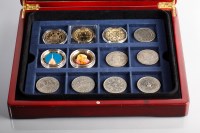Lot 1068 - GROUP OF VARIOUS COINS including two proof...