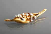 Lot 1162 - MID TWENTIETH CENTURY TIFFANY & CO BROOCH in...