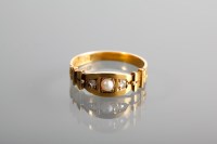 Lot 1181 - VICTORIAN PEARL AND DIAMOND RING set with a...