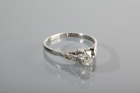 Lot 1206 - DIAMOND SOLITAIRE RING the old brilliant cut...