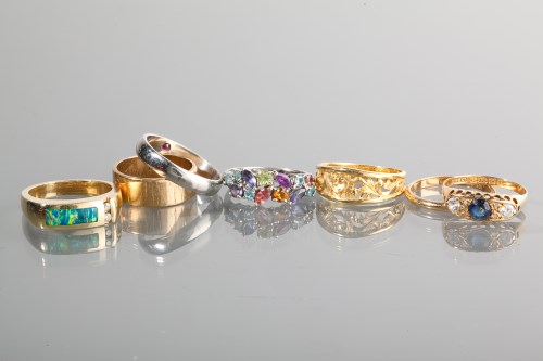 Lot 1329 - GROUP OF SEVEN VARIOUS GOLD RINGS including...