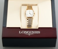 Lot 1046 - LADY'S LONGINES 'LA GRANDE CLASSIQUE' WRIST...