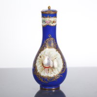 Lot 93 - LATE 19TH CENTURY SEVRES GILT PORCELAIN BOTTLE...