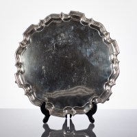 Lot 121A - EARLY 20TH CENTURY SILVER TRAY of pie crust...