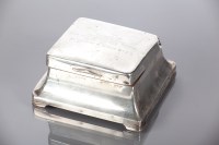 Lot 187 - 20TH CENTURY SILVER CIGARETTE CASKET of...