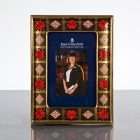 Lot 2 - SET OF EIGHT SILVER TEA SPOONS with...