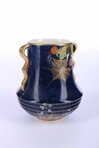 Lot 496 - CARLTON WARE SPIDER'S WEB PATTERN SMALL VASE...
