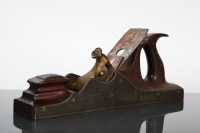 Lot 423 - VICTORIAN ROSEWOOD AND STEEL JACK PLANE no...