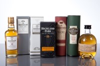 Lot 876 - THE MACALLAN FINE OAK 10 YEAR OLD Single...