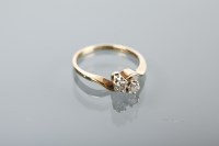 Lot 1259 - DIAMOND TWO STONE RING the two brilliant cut...