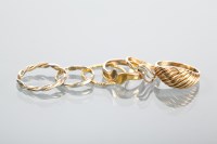 Lot 1396 - GROUP OF SIX GOLD RINGS approximately 12g...
