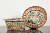 Lot 44 - 19TH CENTURY CHINESE FAMILLE ROSE OPENWORK...