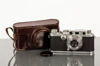 Lot 285 - ERNST LEITZ LEICA CAMERA Serial Number: 606762,...