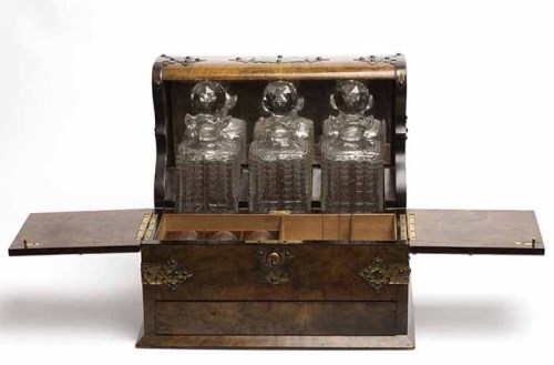 Lot 1015 - LATE 19TH/EARLY 20TH CENTURY WALNUT TANTALUS...