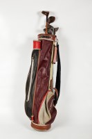 Lot 560 - GOLF: A COLLECTION OF VINTAGE HICKORY GOLF...