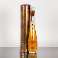 Lot 667 - JOHNNIE WALKER DECO Blended Scotch Whisky....