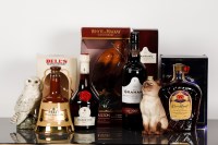 Lot 731 - WHYTE & MACKAY GOLDEN EAGLE DECANTER Blended...