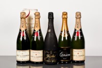 Lot 736 - CHAMPAGNE MOET ET CHANDON (3) Epernay, France....