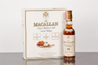 Lot 934 - MACALLAN GIFT SET Pack containing 3 bottles of...
